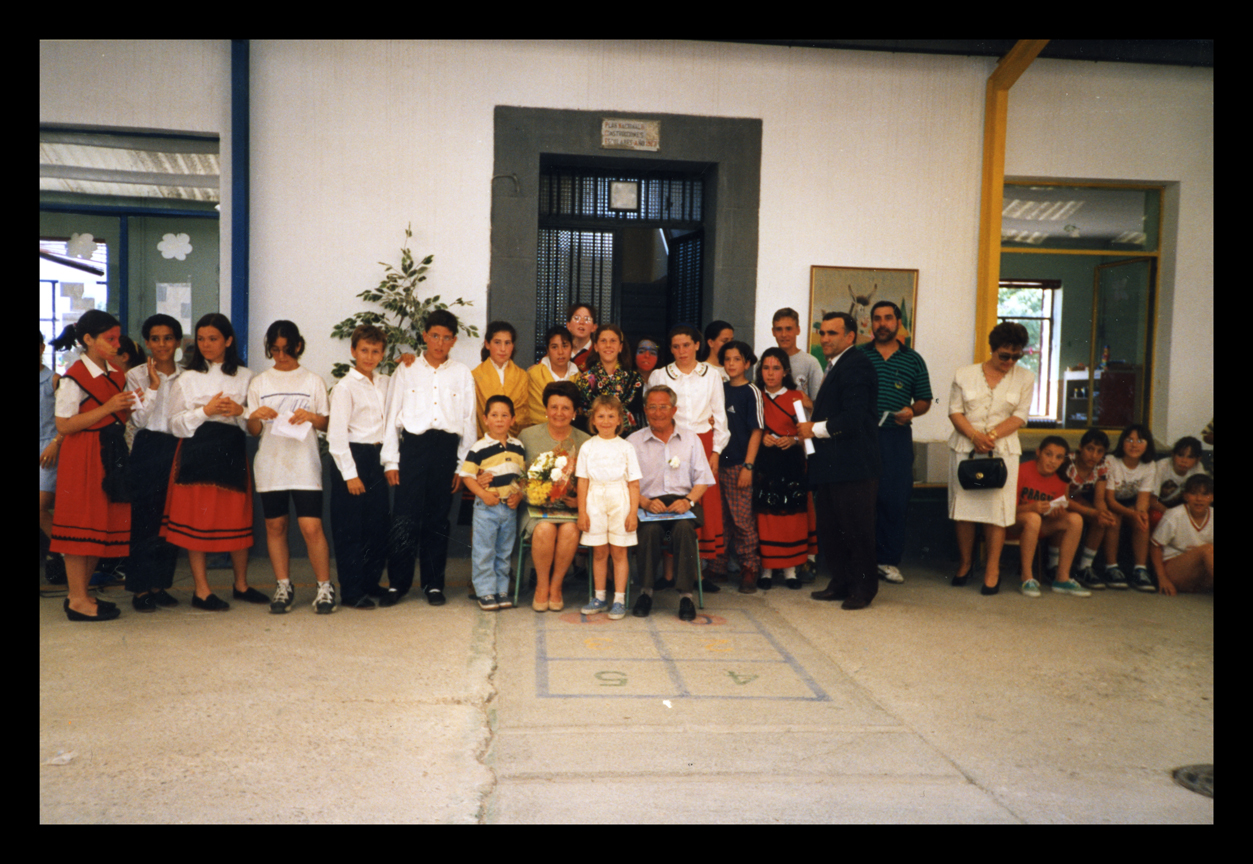Homenaje a Felipe Sánchez y Mª Juana por su jubilación en el colegio Miguel de Unamuno en Peñaranda de Bracamonte